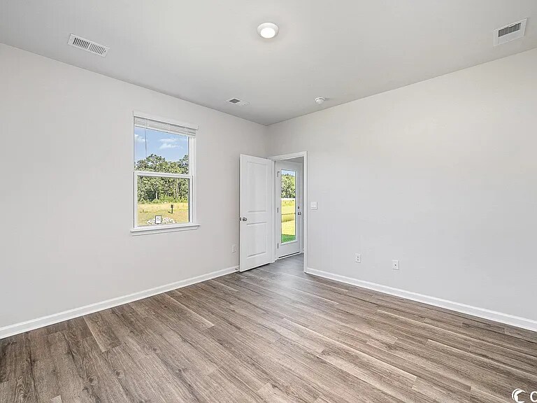 Building Photo - 170 Cassina Dr