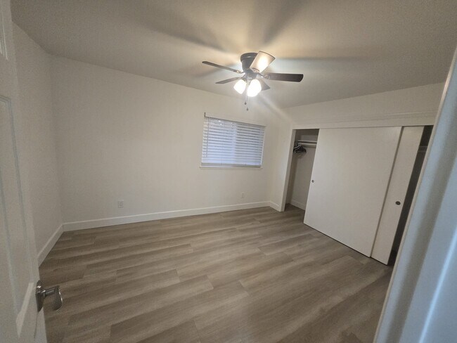 Building Photo - 3400 Bahia Pl