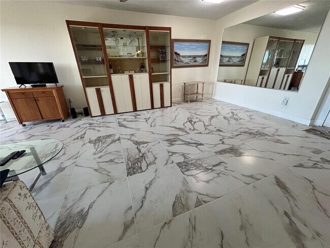 Building Photo - 19029 US Hwy 19 N