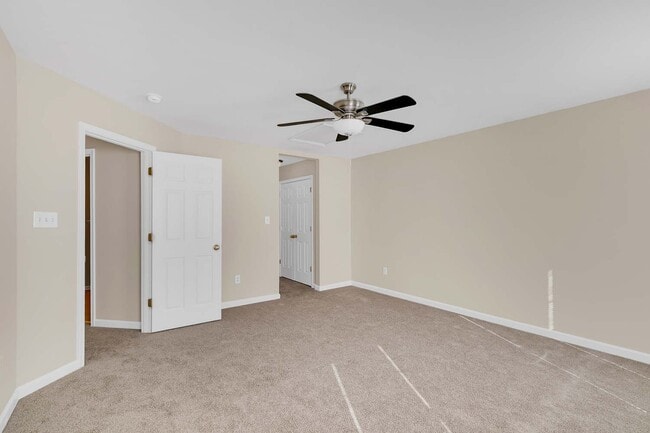 Building Photo - 825 Tahoe Trail