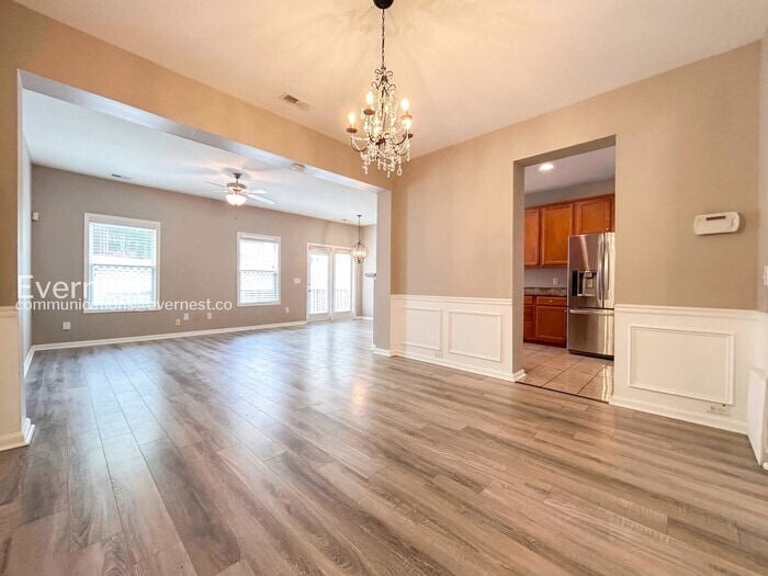 Building Photo - 1831 Willow Branch Ln