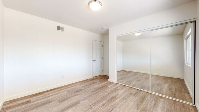 Building Photo - RANCHO CUCAMONGA UPDATED Family Home 4+2 A...