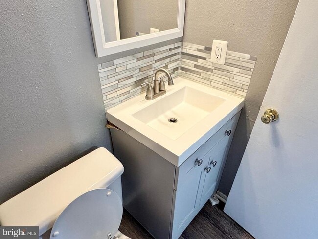 Building Photo - 814 Sledgehammer Dr