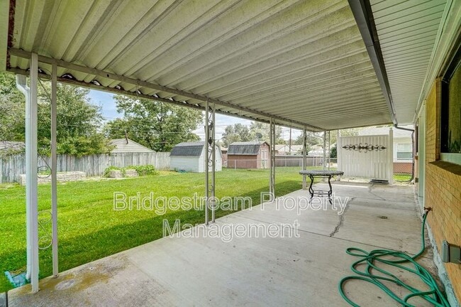 Building Photo - 4354 Meadowcroft Rd