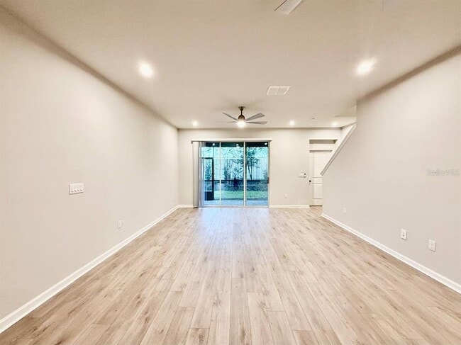 Building Photo - 1156 Crk Vly Ct