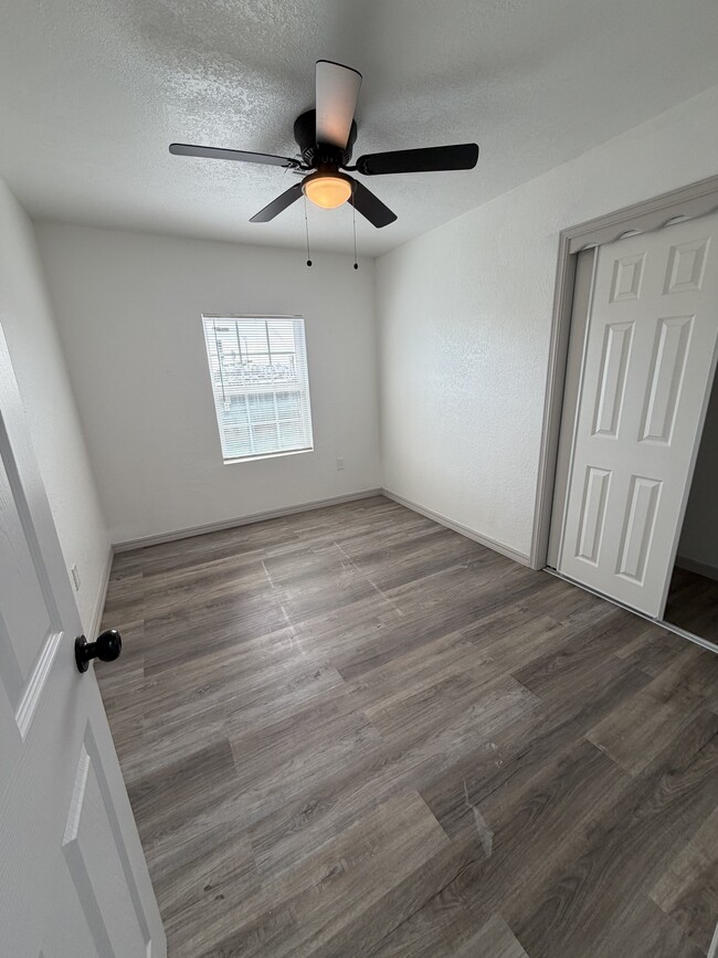 Building Photo - 1415 NW 44th St