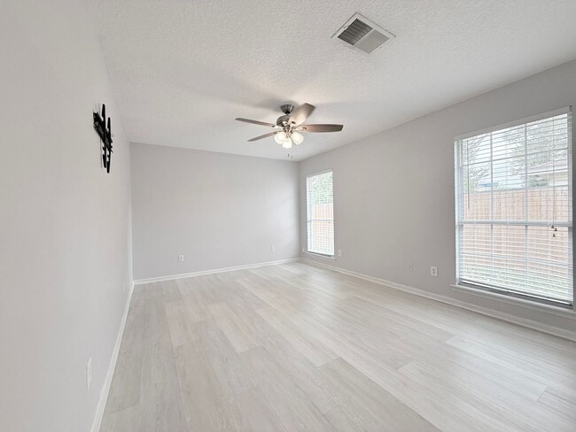 Building Photo - Single Family Home in the Heart of Mandarin!