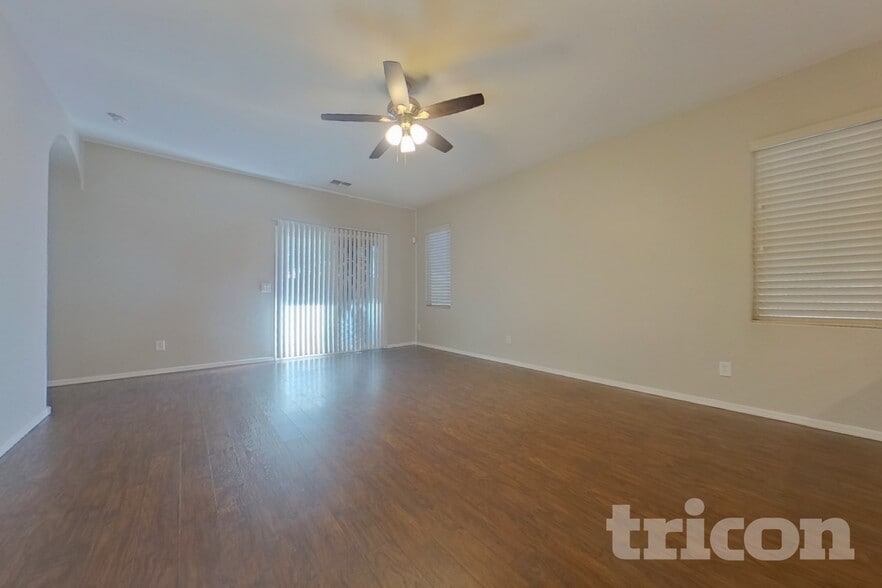 Building Photo - 1689 S 235th Dr
