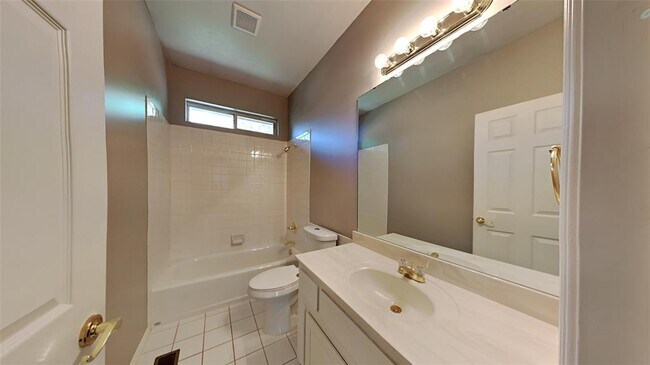 Building Photo - 741 Fox Bend Trail