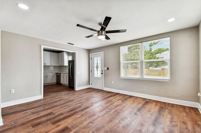 Building Photo - Introducing the Jewel of Ybor City: A Full...