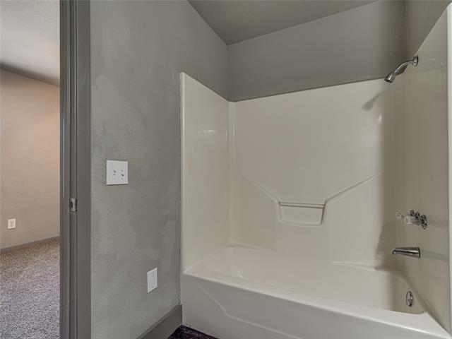 Building Photo - 416 N 8th St