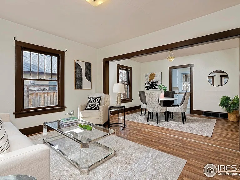 Building Photo - 335 Park St