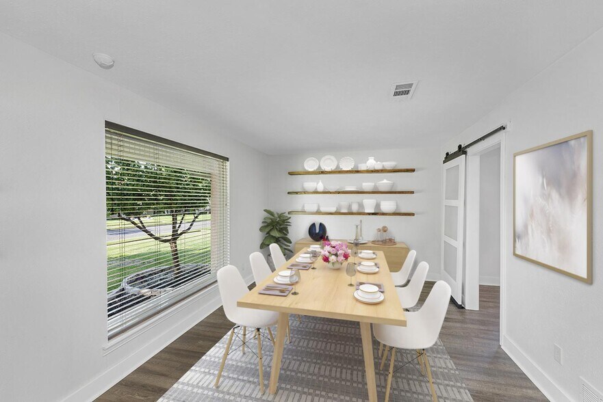 Building Photo - Chic Richardson Heights Estates home with ...