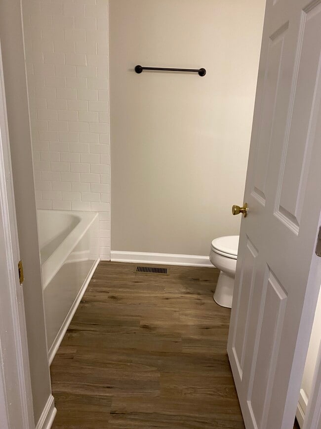 Building Photo - 209 W Church St