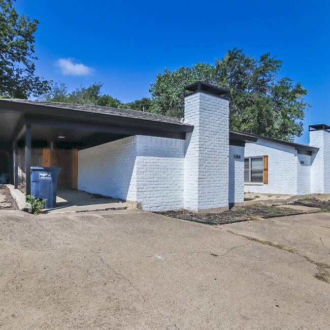 Building Photo - 5358 Wonder Dr