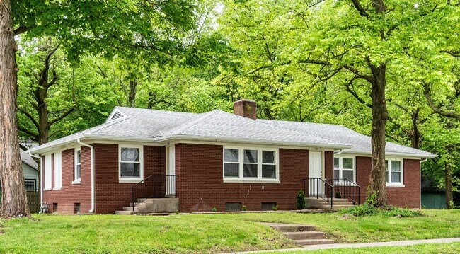 Primary Photo - 500-502 w State Street