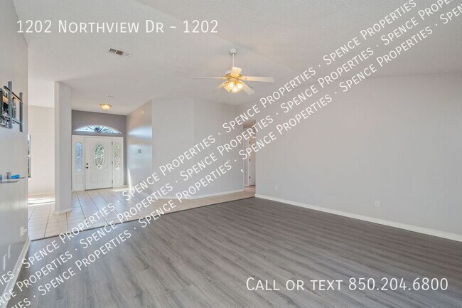 Building Photo - 1202 Northview Dr