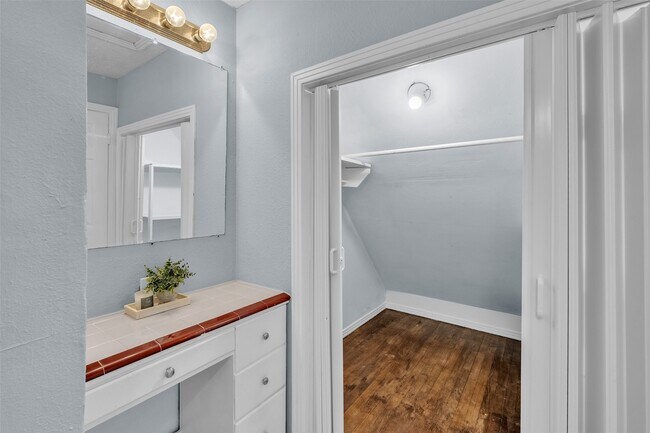 Building Photo - 2314 Eagle St