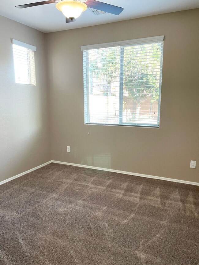 Building Photo - 3454 E Azalea Dr