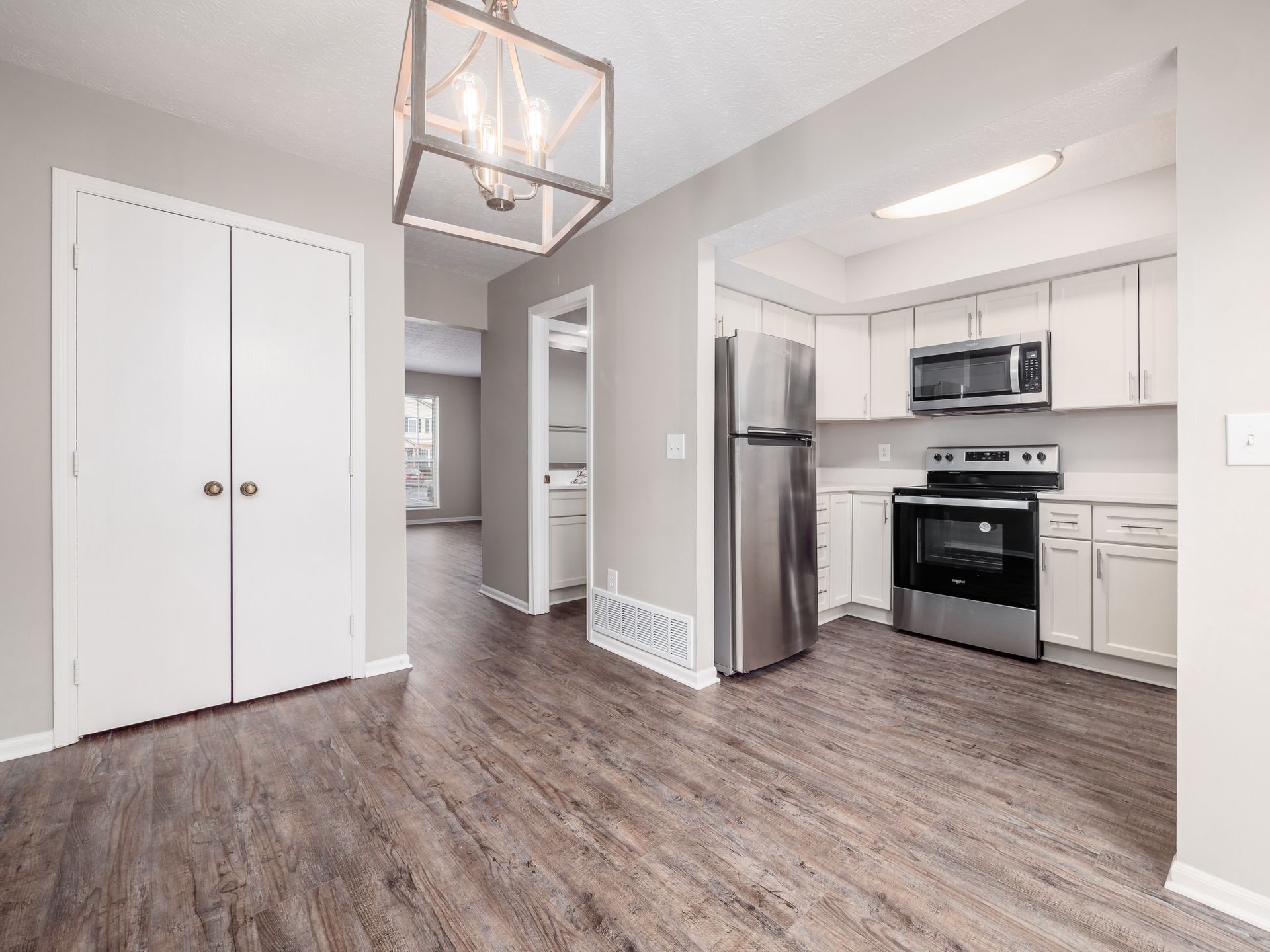 Building Photo - 7754 Deercrest Ct