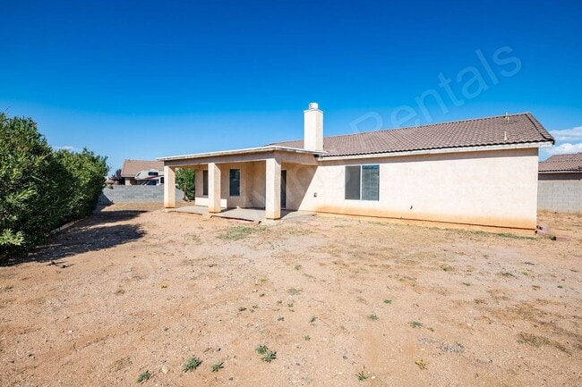 Building Photo - BEAUTIFUL CUL-DE-SAC HOME