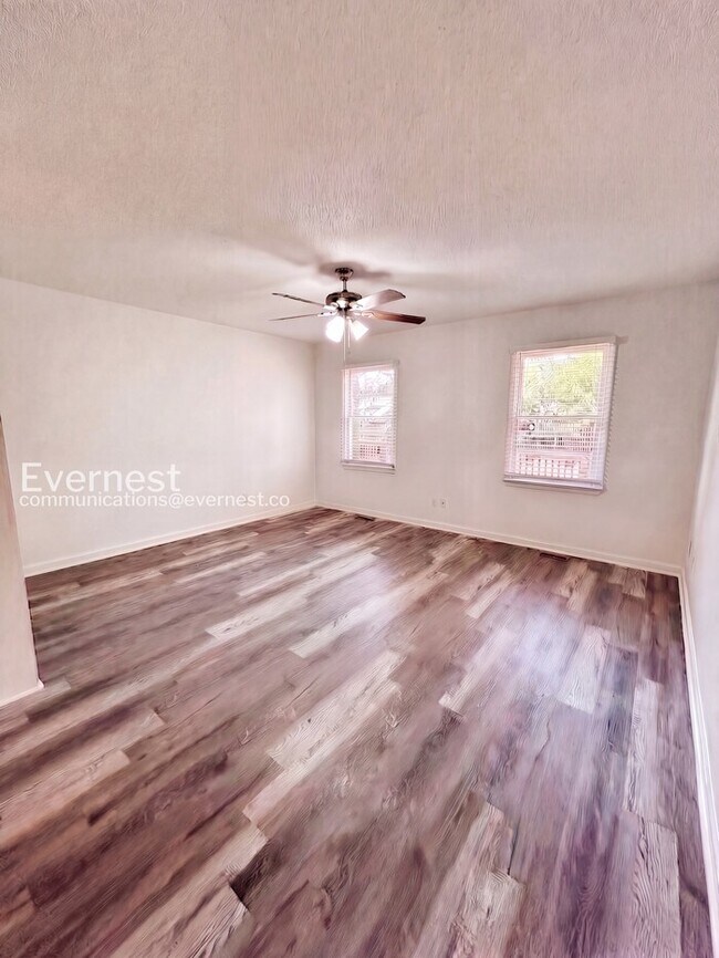 Building Photo - 3101 Amidon Dr