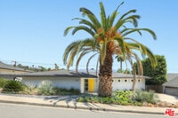 Building Photo - 150 Anita Dr