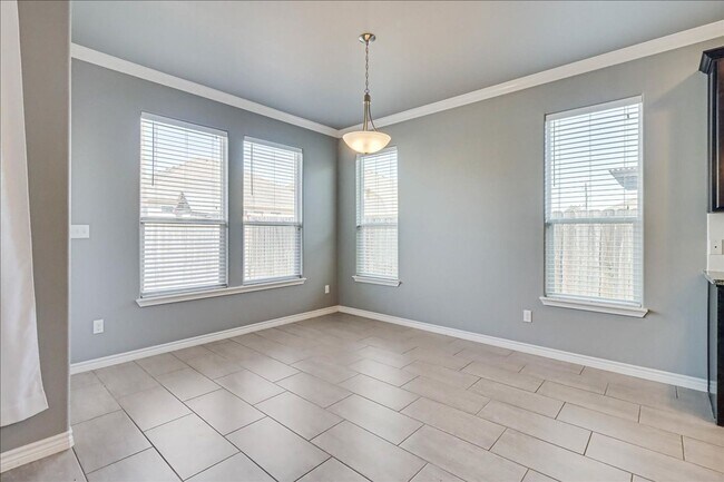 Building Photo - 2217 Ibis St