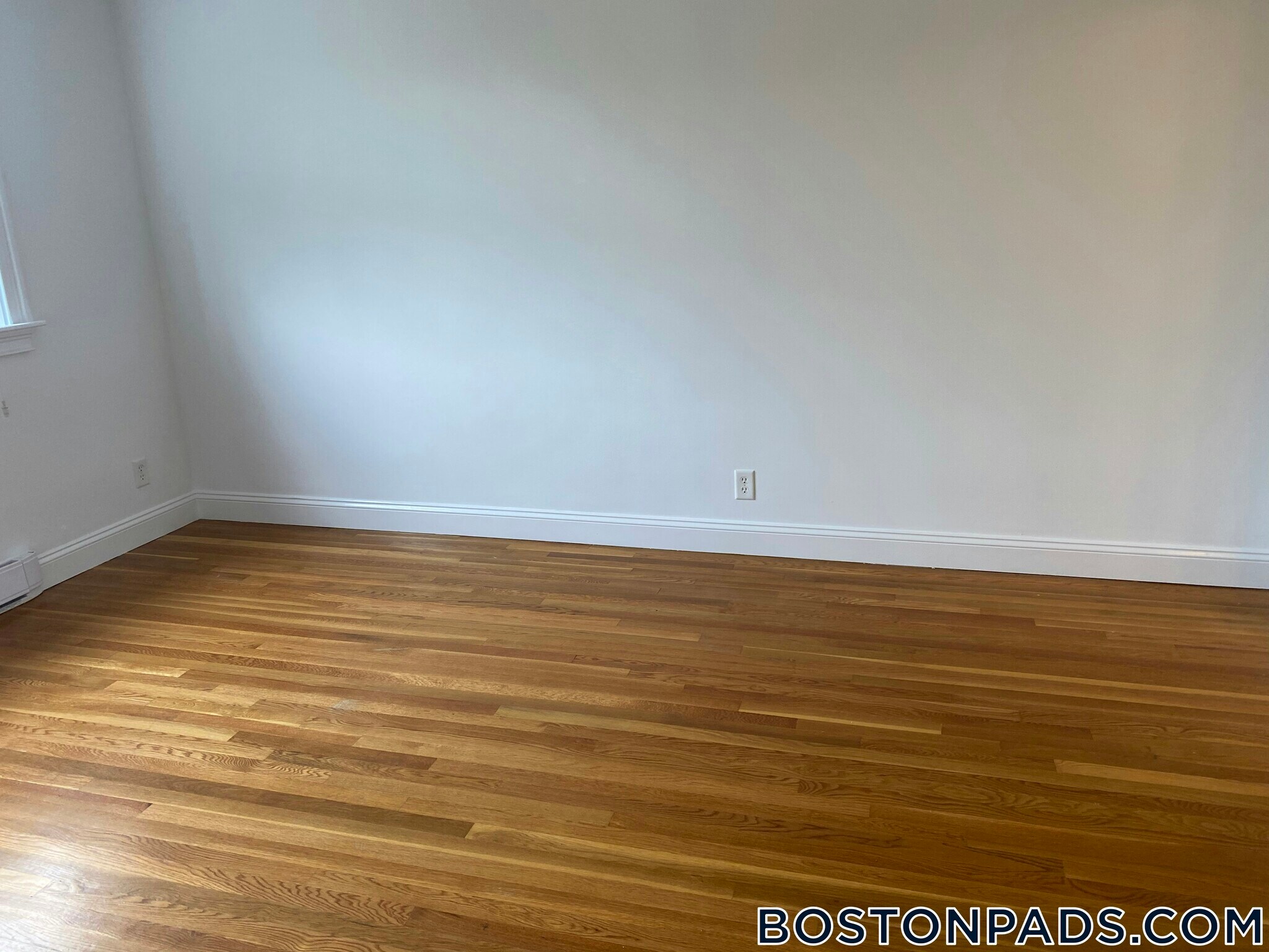 Building Photo - 134 Summer St