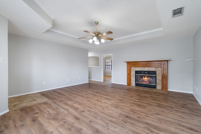 Building Photo - 8808 Timberlyn Way