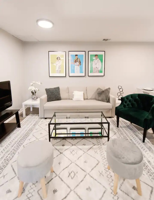 Building Photo - 1002 W Mulberry Ave