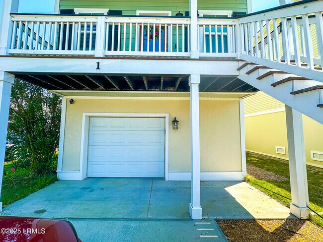 Building Photo - 1 Palmetto Breeze Cir
