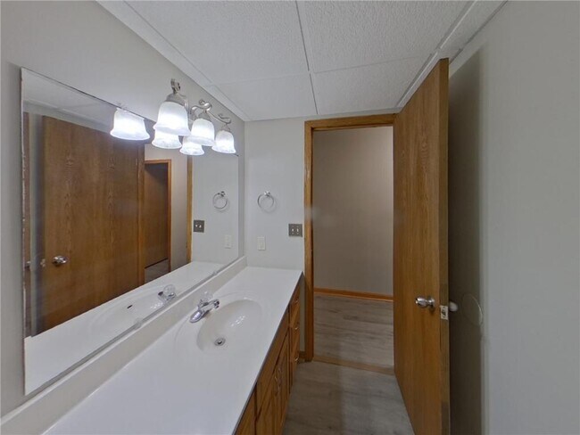 Building Photo - 739 Ashley Dr