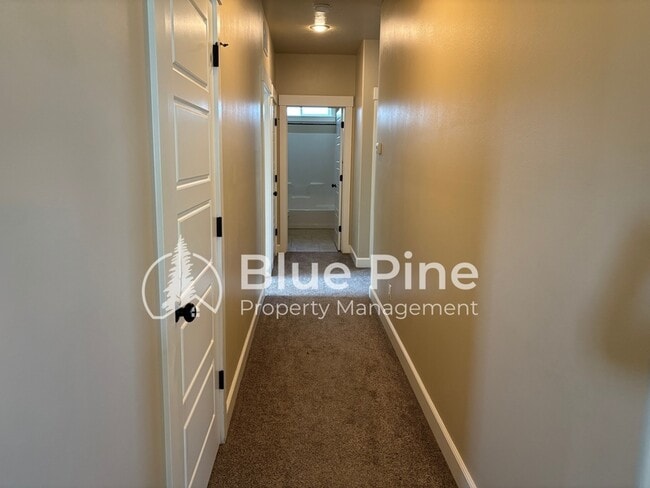 Building Photo - 3312 E Edwards Dr