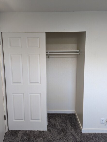 Building Photo - 1760 N 340 W