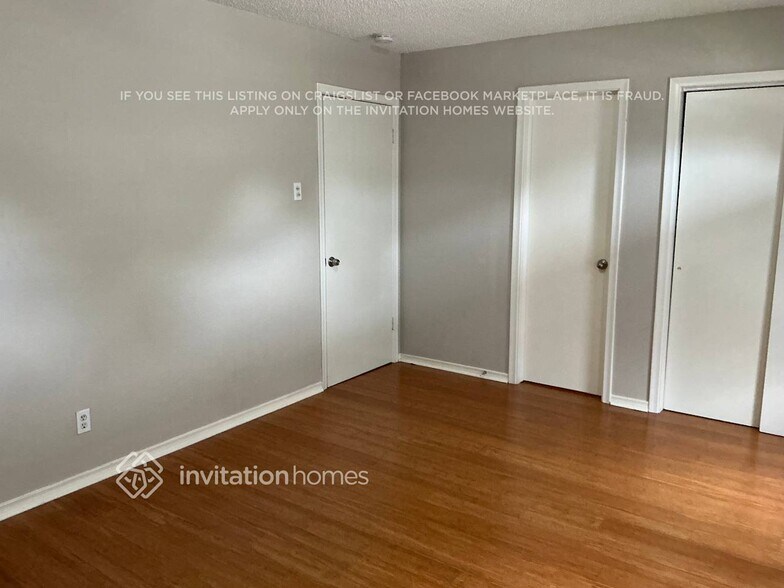 Building Photo - 1506 Mayfield Ave