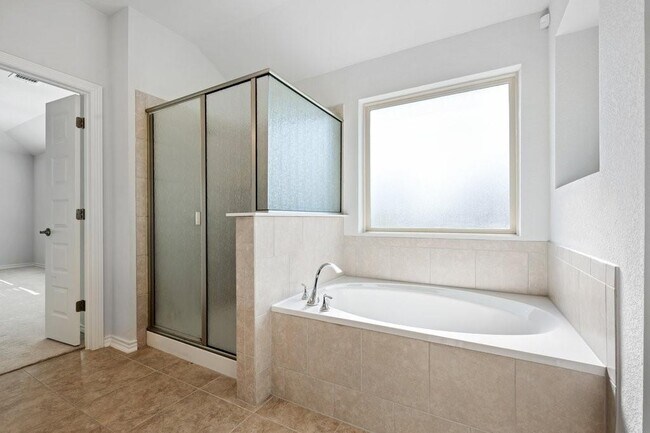 Building Photo - 14410 McCoy Lp