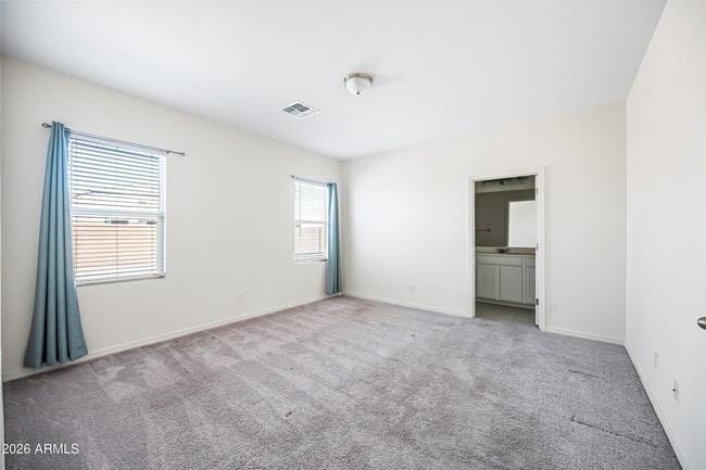 Building Photo - 2430 E Alonso Dr