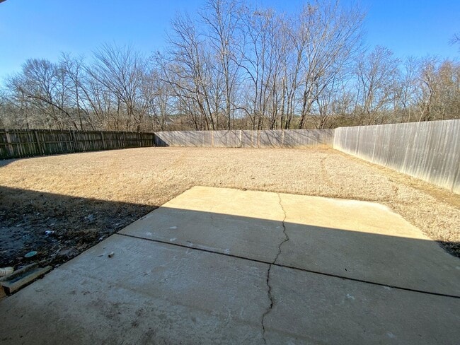 Building Photo - 3 bed, 2 bath in Hernando
