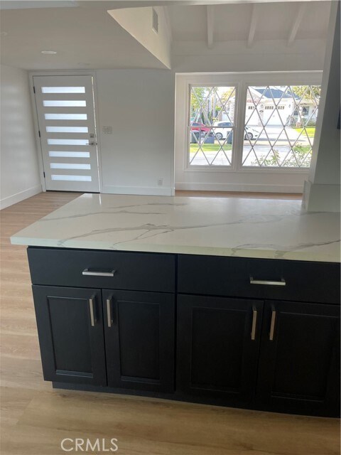 Building Photo - 3062 Inverness Dr