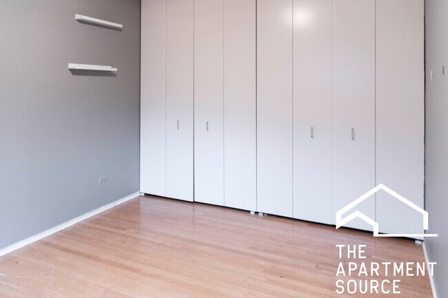 Building Photo - 1810 N Fremont St