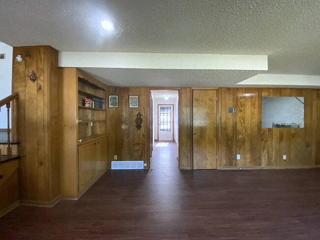 Building Photo - 4519 E 110th Terrace
