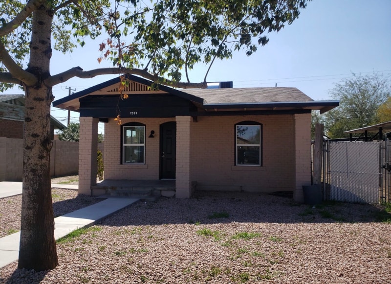 Building Photo - 1533 E Garfield St