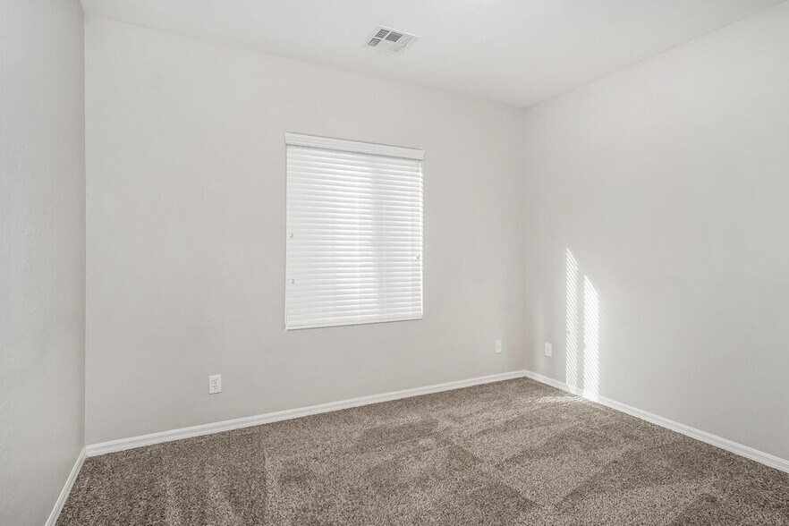 Building Photo - 1038 Copper Palm Ct