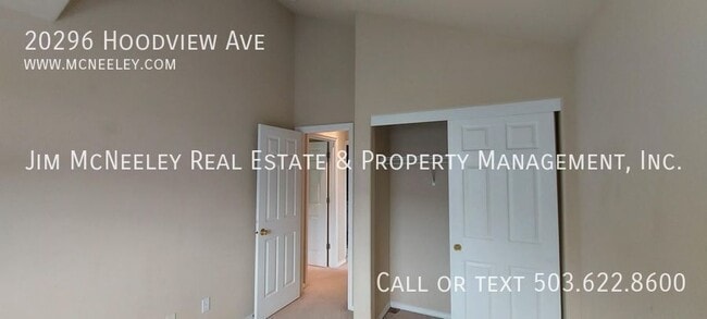 Building Photo - 20296 Hoodview Ave