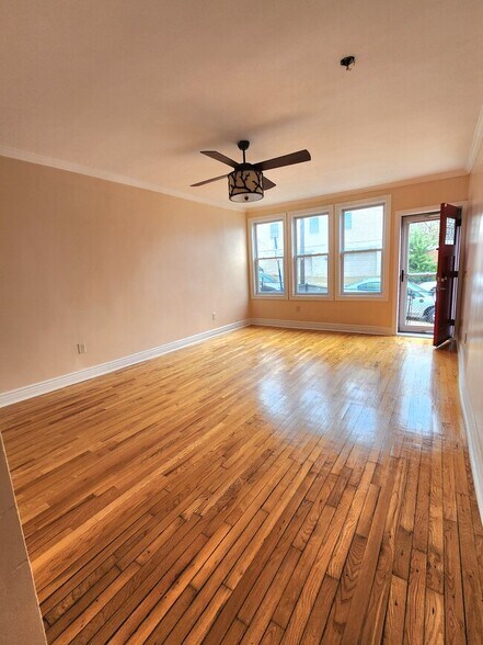 Building Photo - 17 Claremont Ave