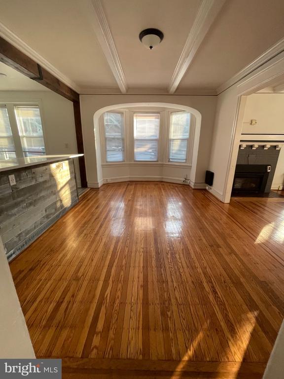 Building Photo - 114 Levering St