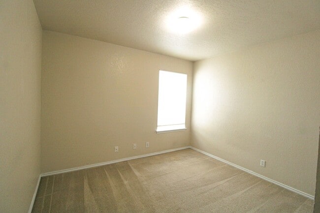 Building Photo - 16130 Branching Oaks