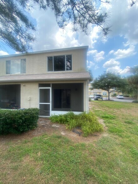 Building Photo - 2469 Lake Woodberry Cir