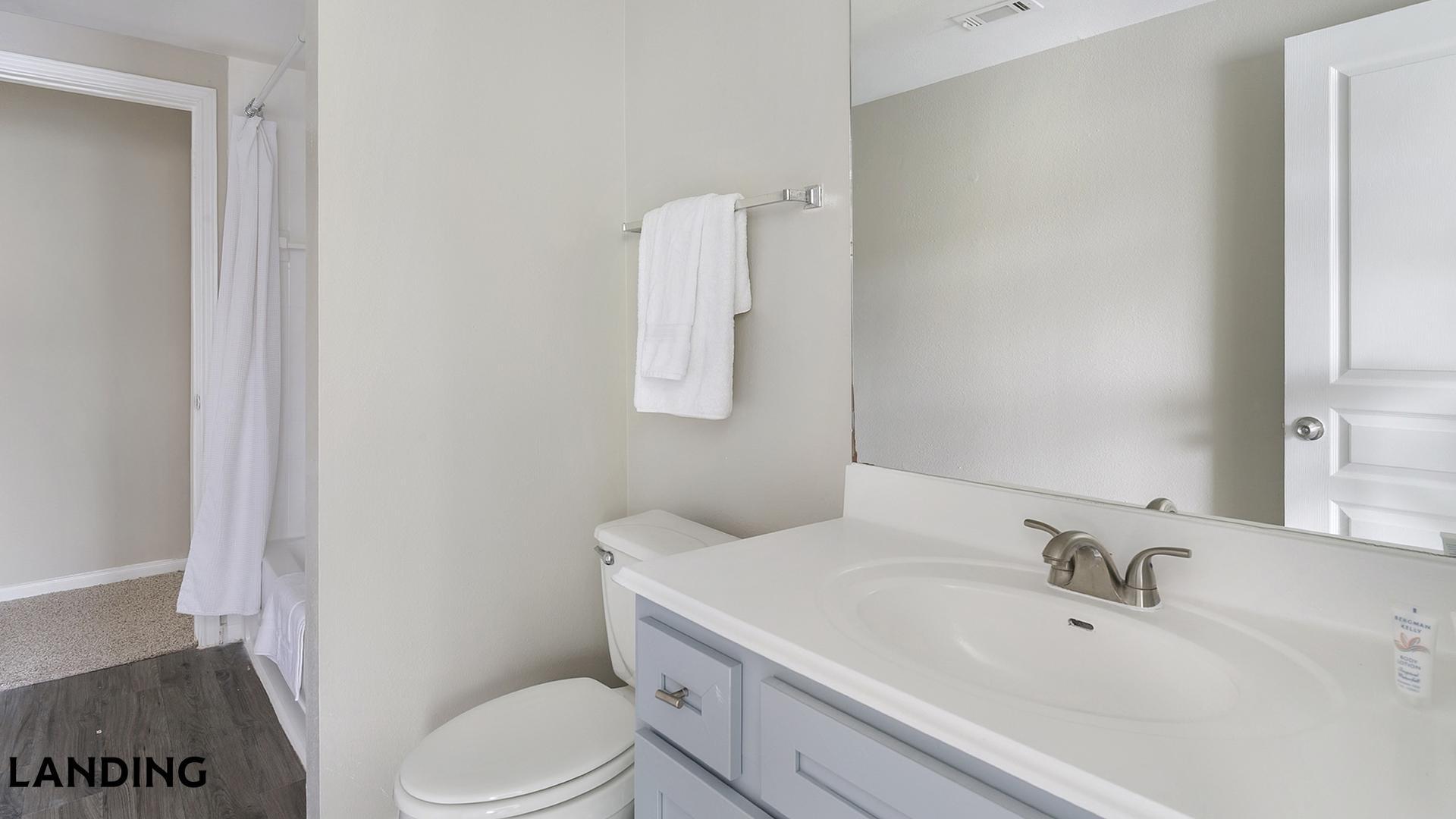 Building Photo - 2500 Woodland Park Dr